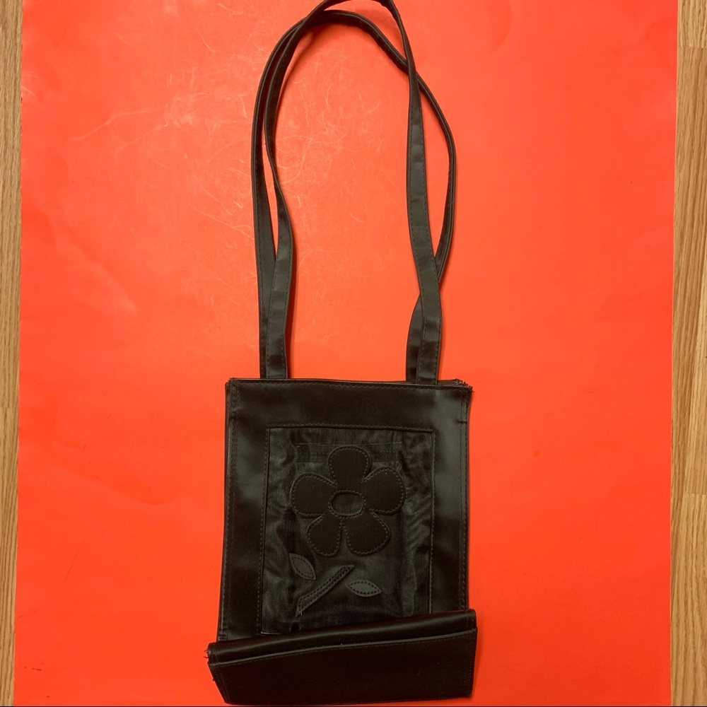 GUC Vintage Black Flower Screen Shoulder Bag - Picture 2 of 16